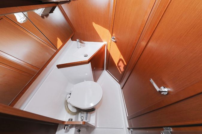 Beneteau Oceanis 41.1 | Seven