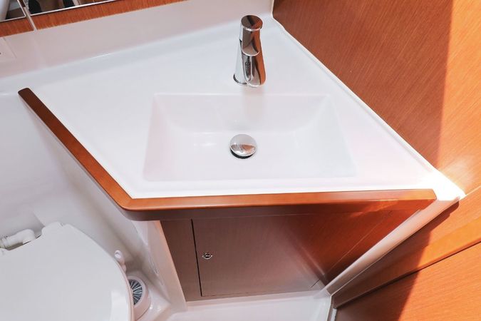 Beneteau Oceanis 41.1 | Seven