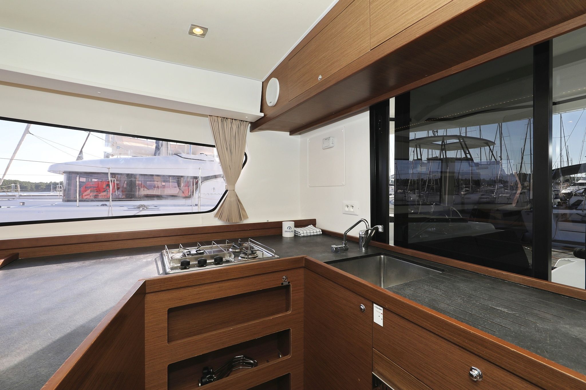 Lagoon 42 | Sapphire