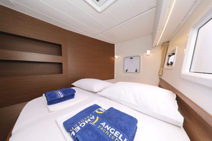 Lagoon 42 | Sapphire