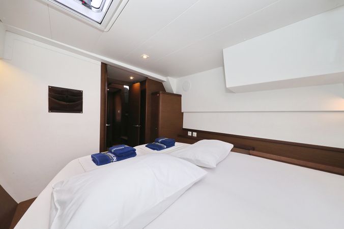 Lagoon 42 | Sapphire