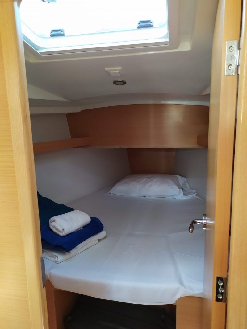 Jeanneau Sun Odyssey 319 | Amathea