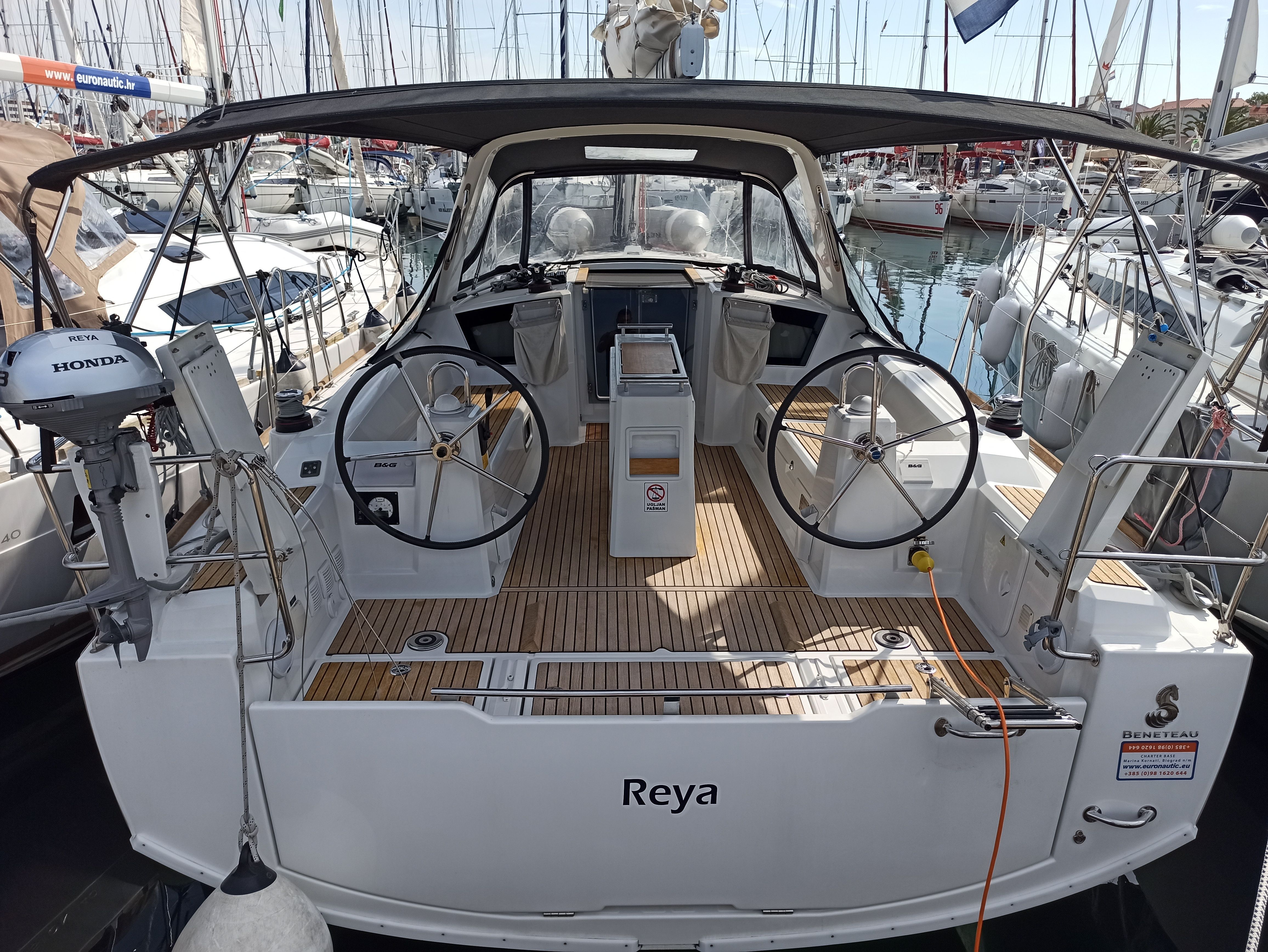 Beneteau Oceanis 38.1 | Reya