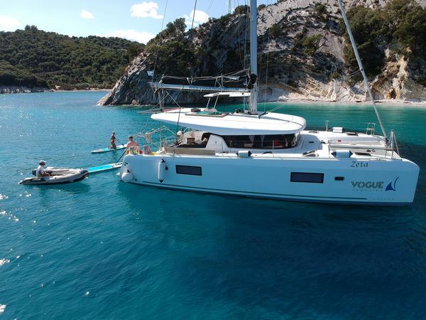 Lagoon 42 | Zeta