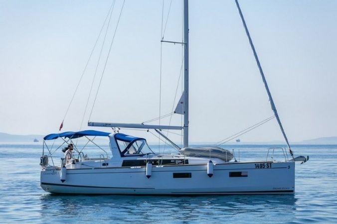 Beneteau Oceanis 38 | Anima Maris 3