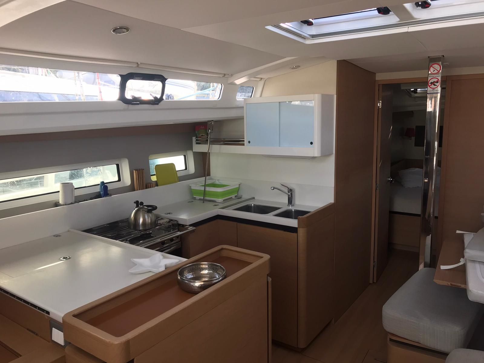 Jeanneau Sun Odyssey 440 | Ikarus
