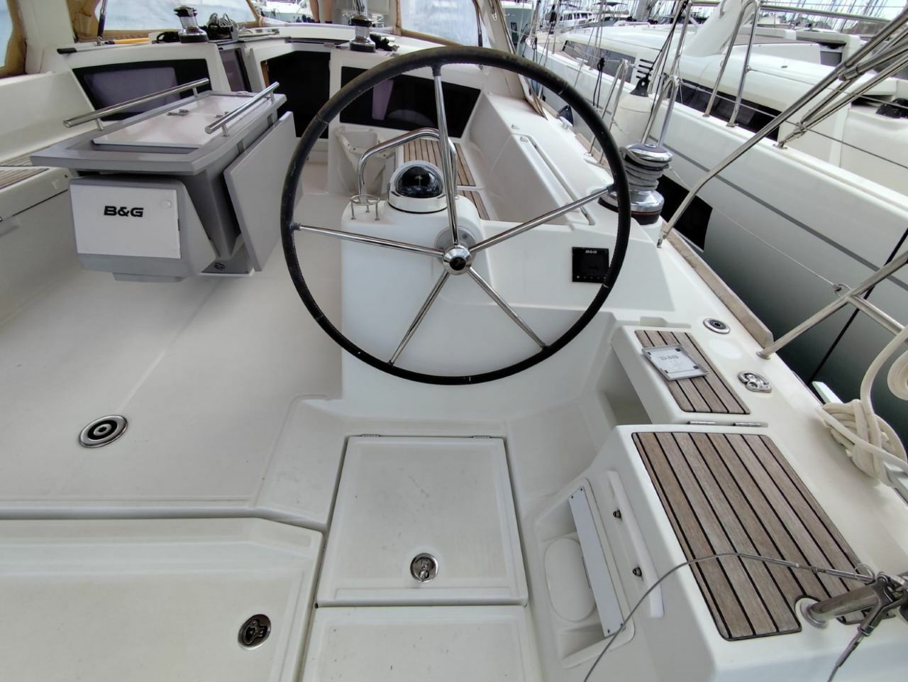 Beneteau Oceanis 48 | Desroches