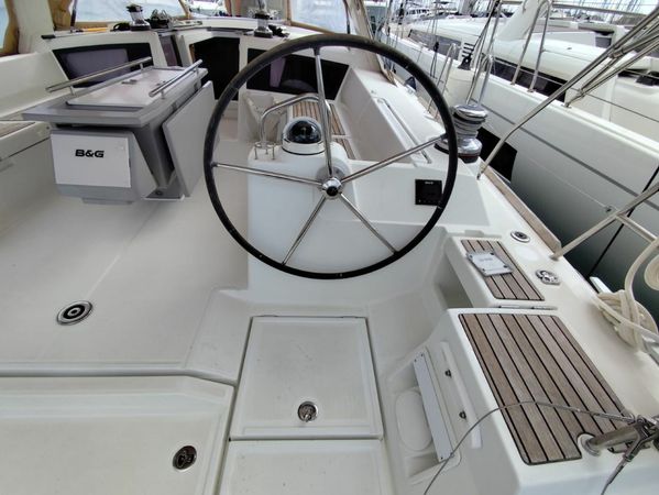 Beneteau Oceanis 48 | Desroches