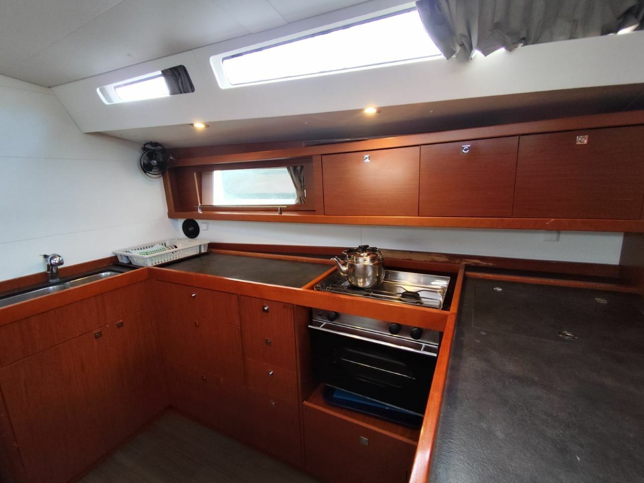 Beneteau Oceanis 48 | Desroches