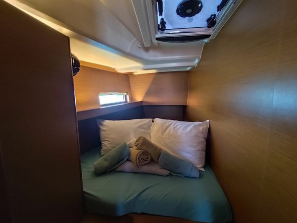 Beneteau Oceanis 48 | Desroches