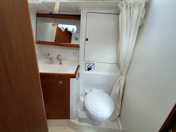 Beneteau Oceanis 48 | Desroches