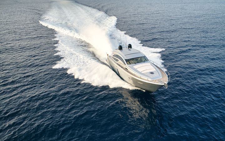Pershing 72 | Legendary