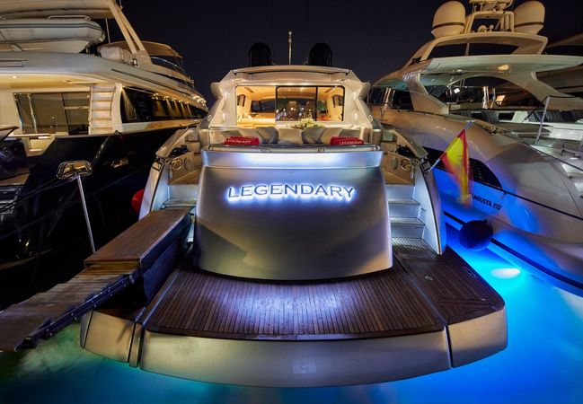 Pershing 72 | Legendary