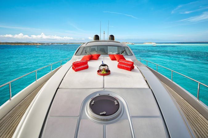 Pershing 72 | Legendary