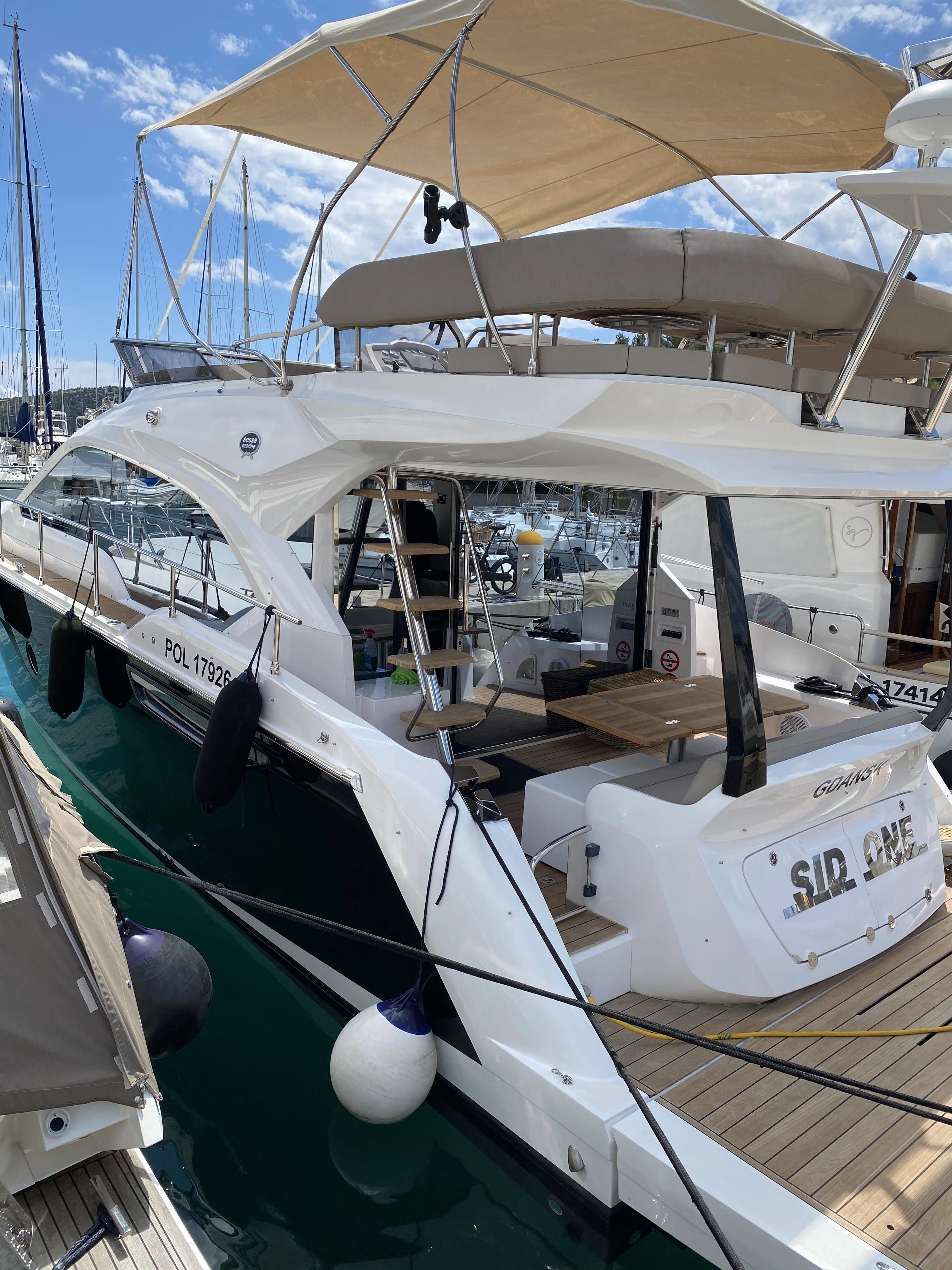 Sessa Fly 47 | Sid One