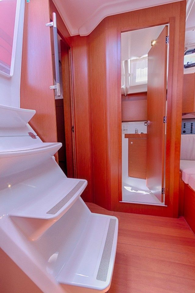 Beneteau Oceanis 38 | Mare Nostrum 2