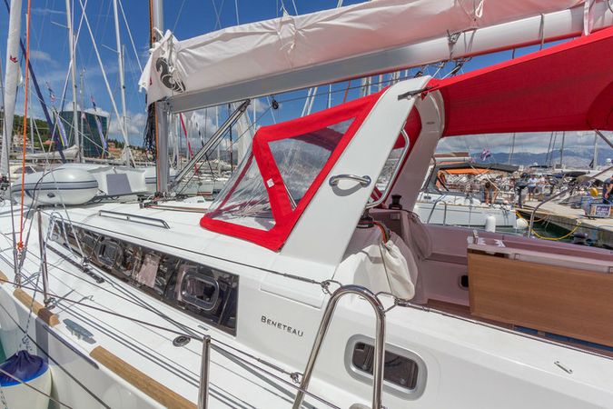 Beneteau Oceanis 38 | Mare Nostrum 2