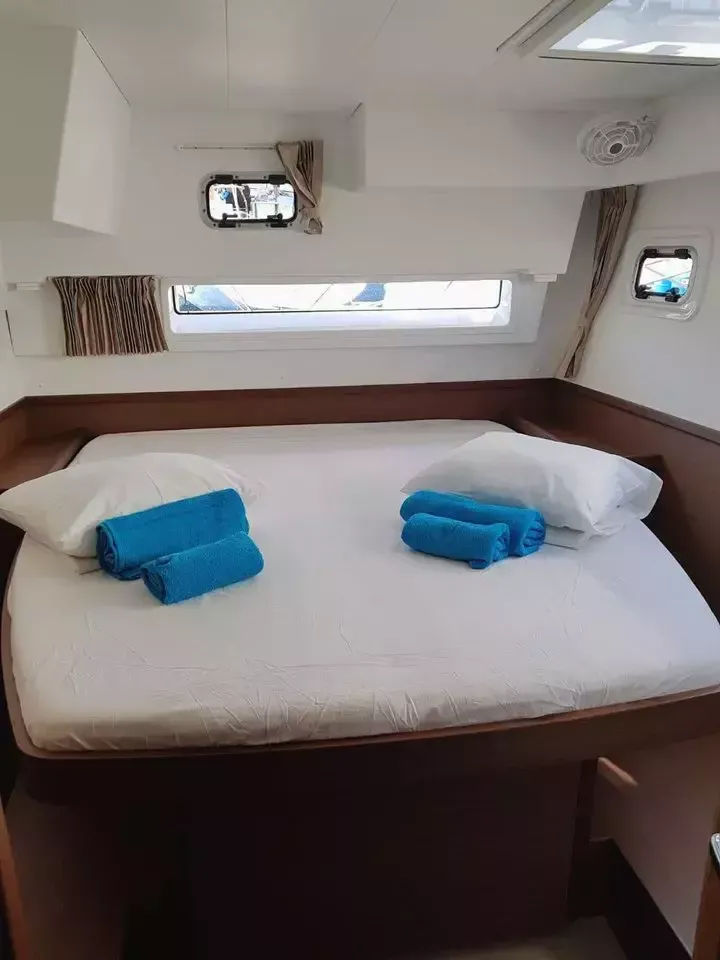 Lagoon 42 | Ice Cat