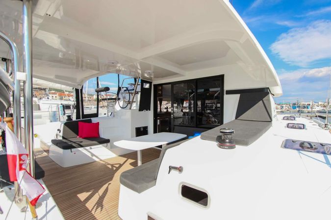 Lagoon 42 | Ice Cat