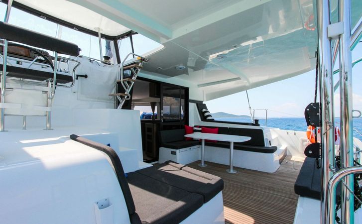 Lagoon 42 | Ice Cat