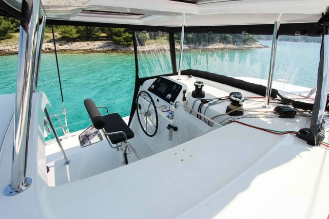 Lagoon 42 | Ice Cat