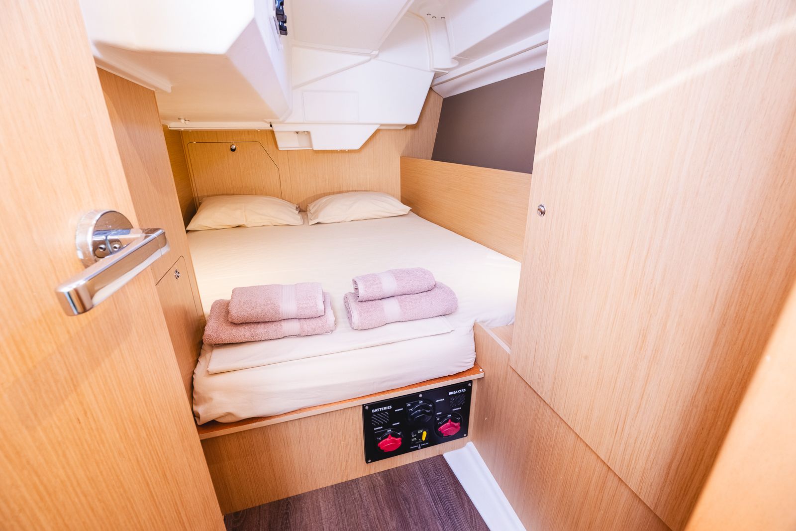 Beneteau Oceanis 38 | Elisa