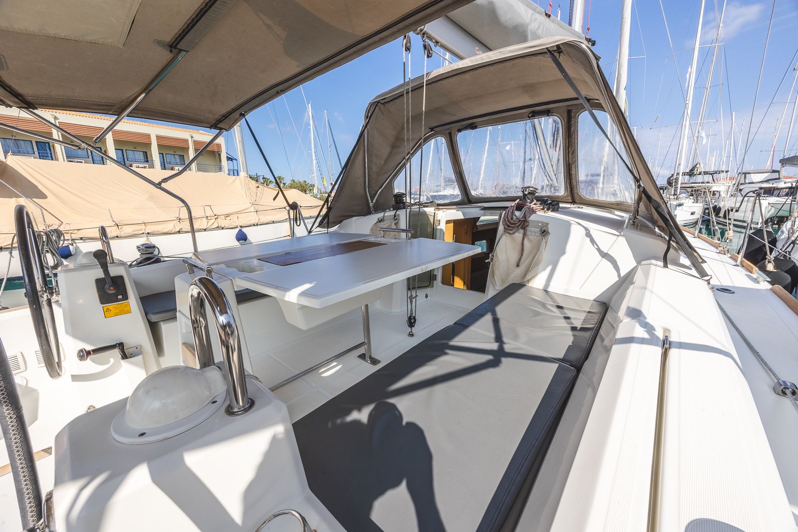 Beneteau Oceanis 38 | Elisa