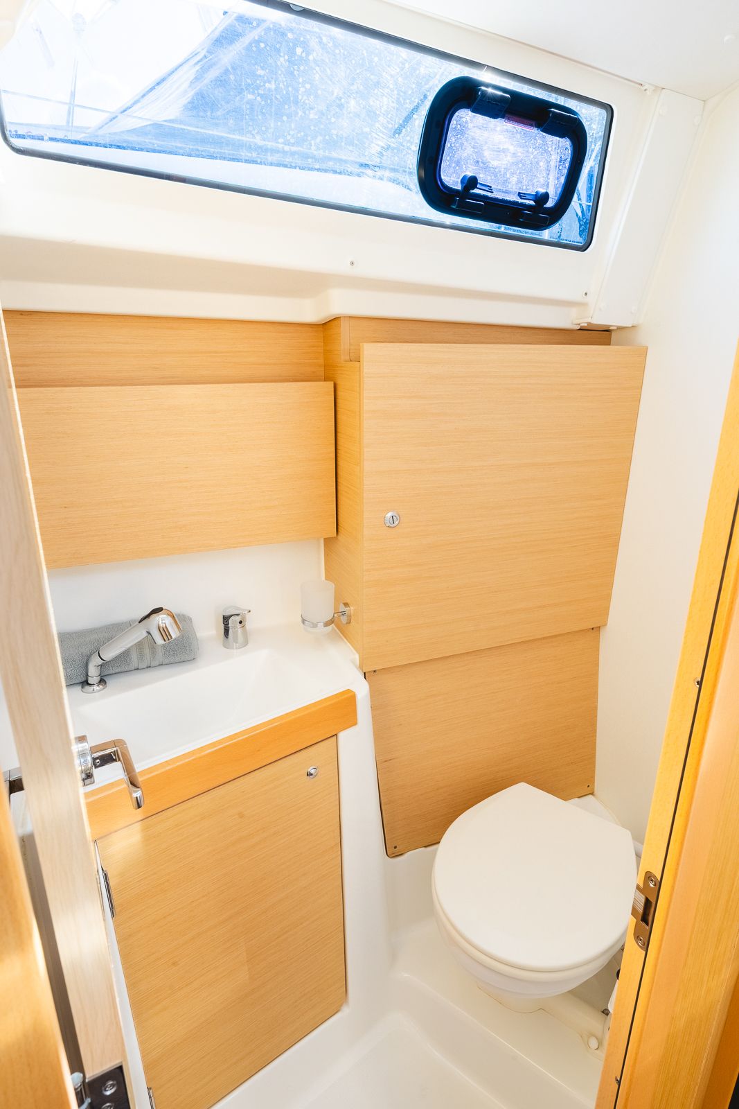 Beneteau Oceanis 38 | Elisa