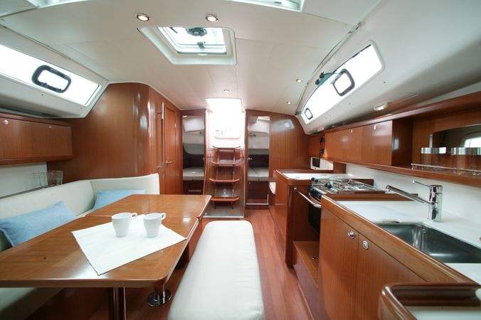 Beneteau Oceanis 40 | Arietta