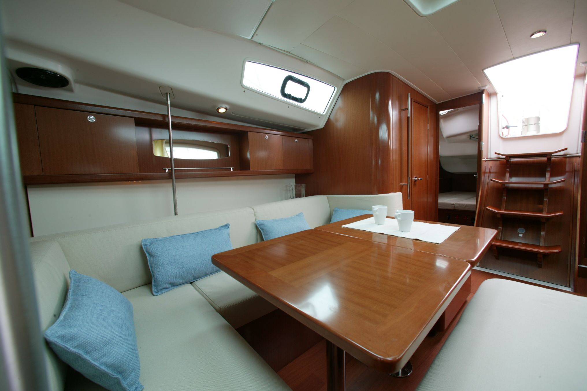 Beneteau Oceanis 40 | Arietta