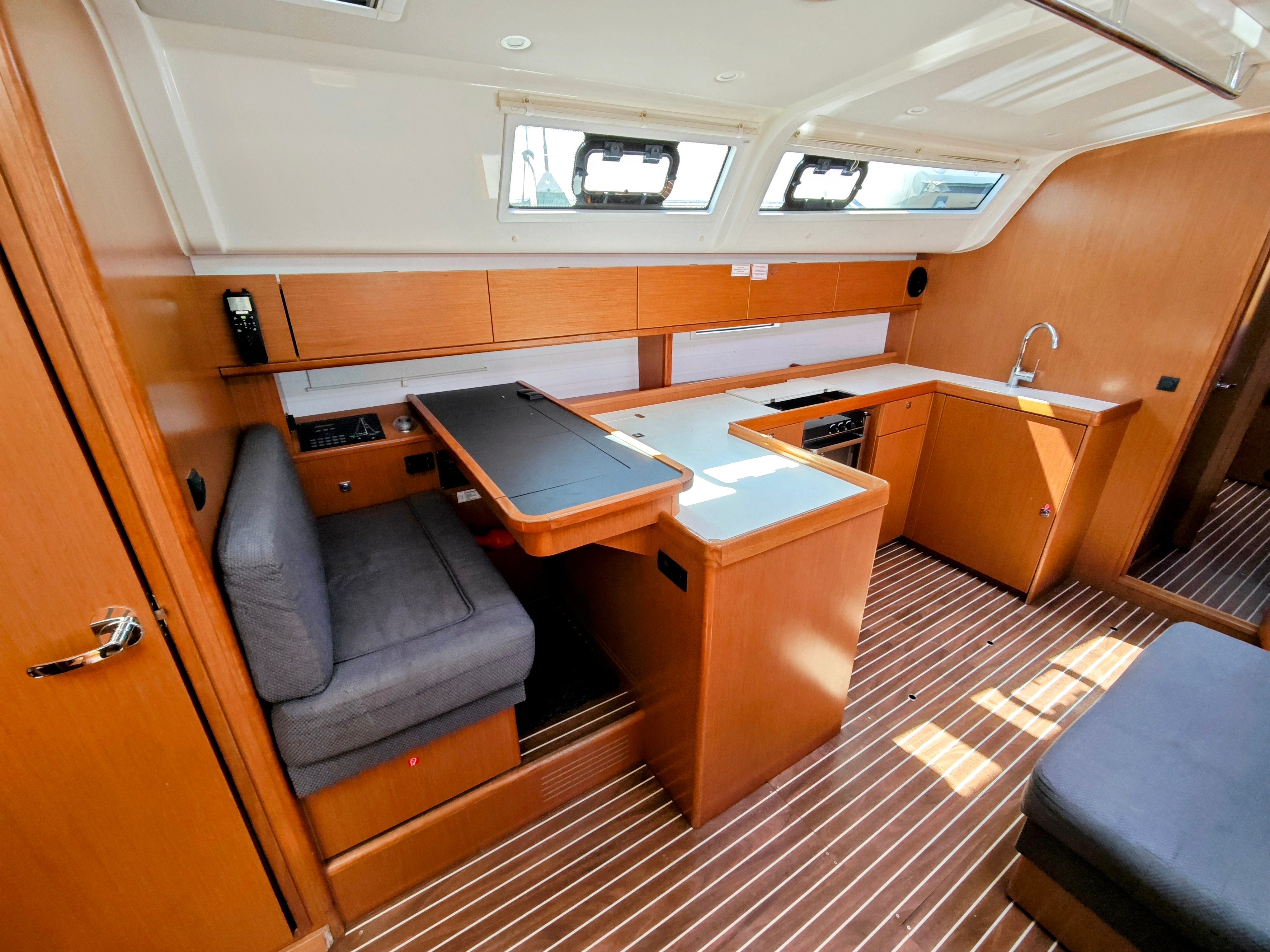Bavaria Cruiser 51 | Jozefina