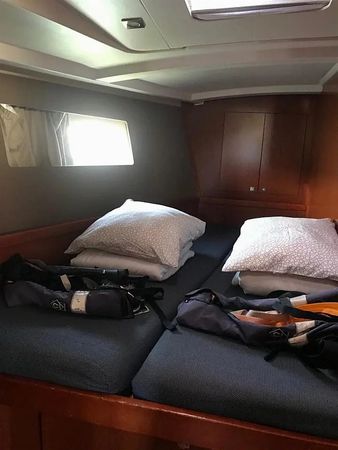 Beneteau Oceanis 45 | Gin Tonic