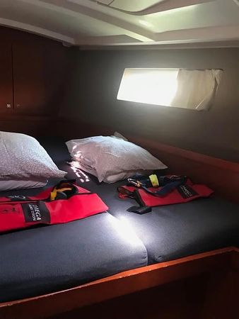 Beneteau Oceanis 45 | Gin Tonic