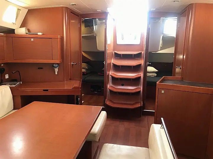 Beneteau Oceanis 45 | Gin Tonic