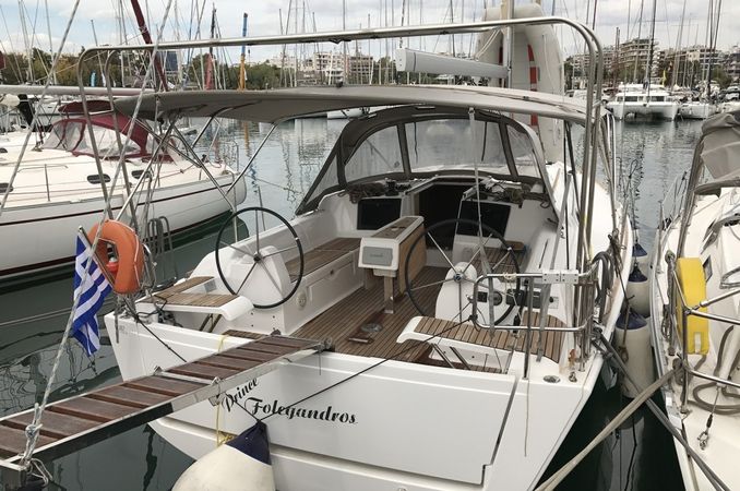 Dufour 382 | Prince Folegandros