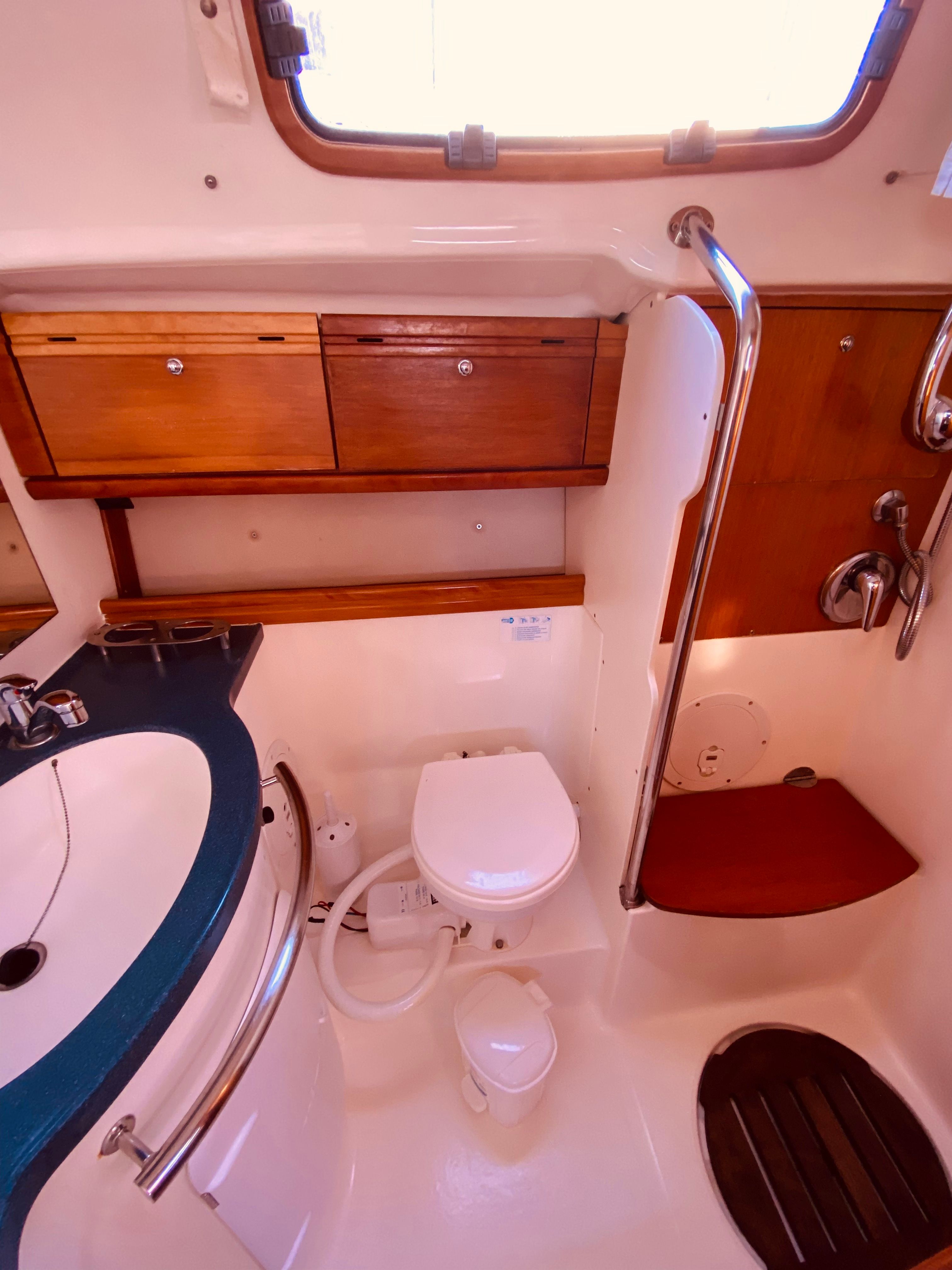 Bavaria 42 Cruiser | Iro