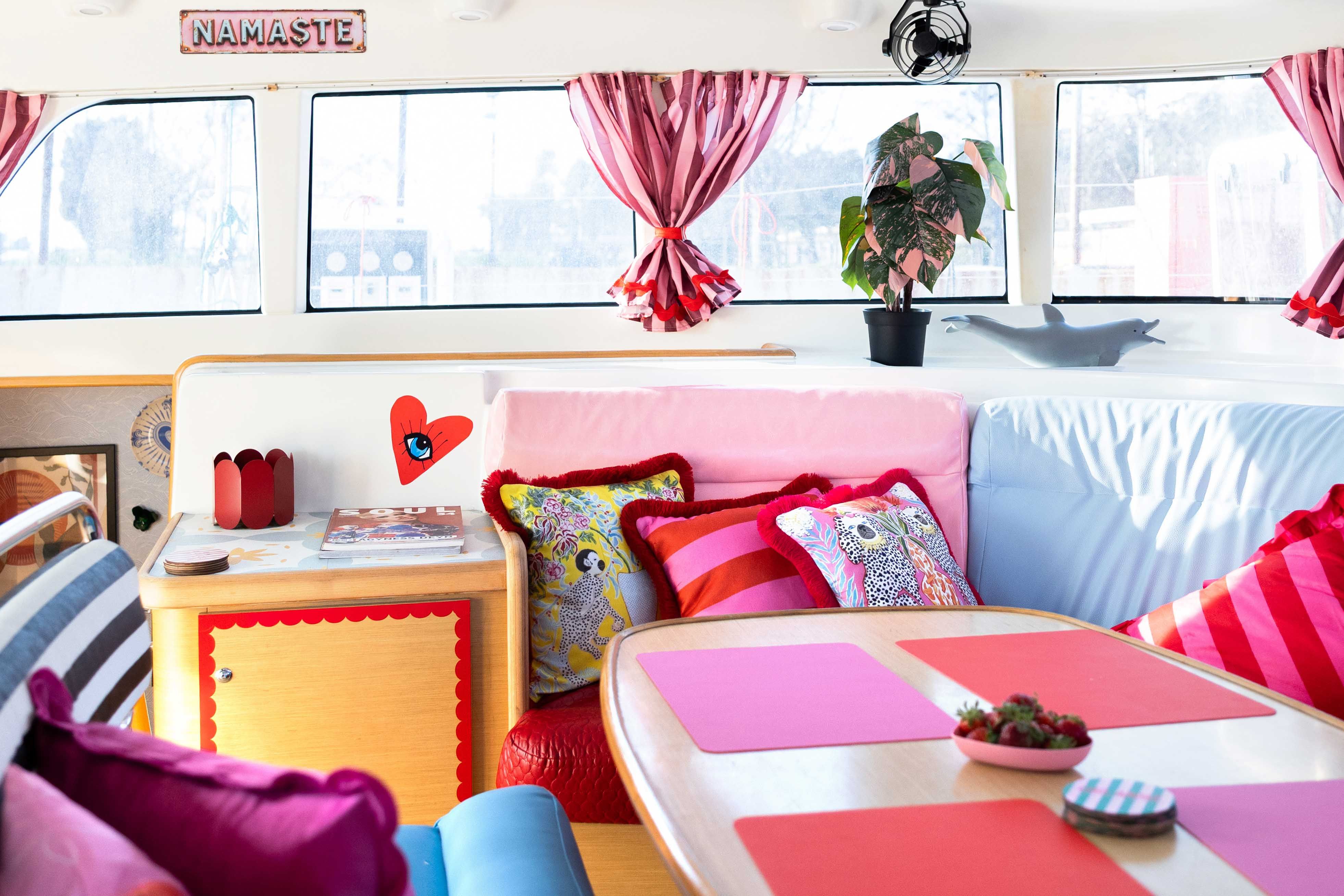 Lagoon 440 | Strawberry