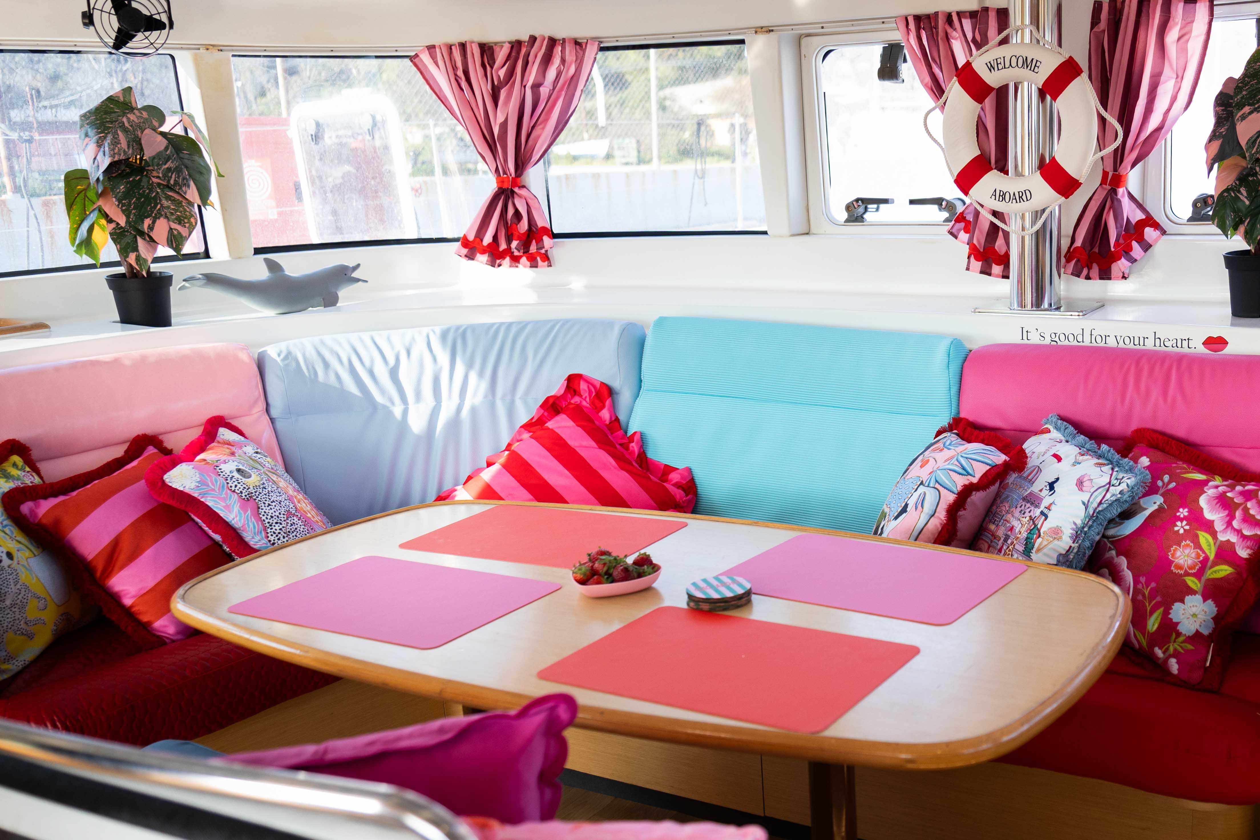 Lagoon 440 | Strawberry