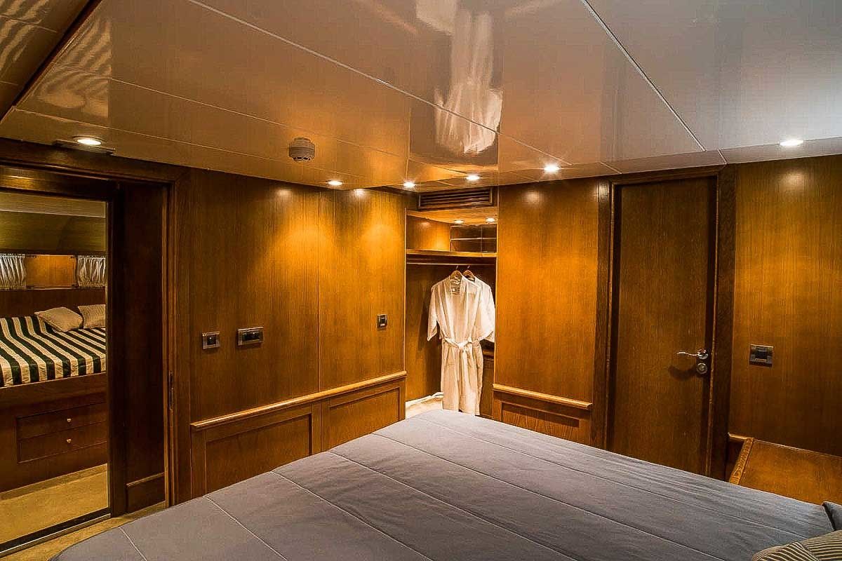 Basimakopoulos Shipyard 34 | Arktos