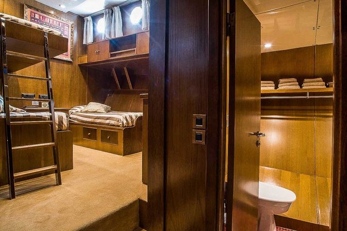 Basimakopoulos Shipyard 34 | Arktos