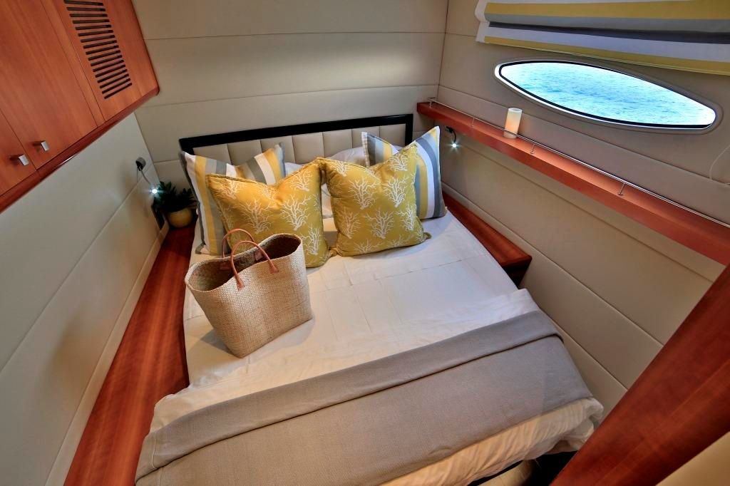Fountaine Pajot Galathea 65 | World's End