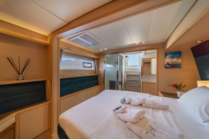 Lagoon 560 S2 | For Sail