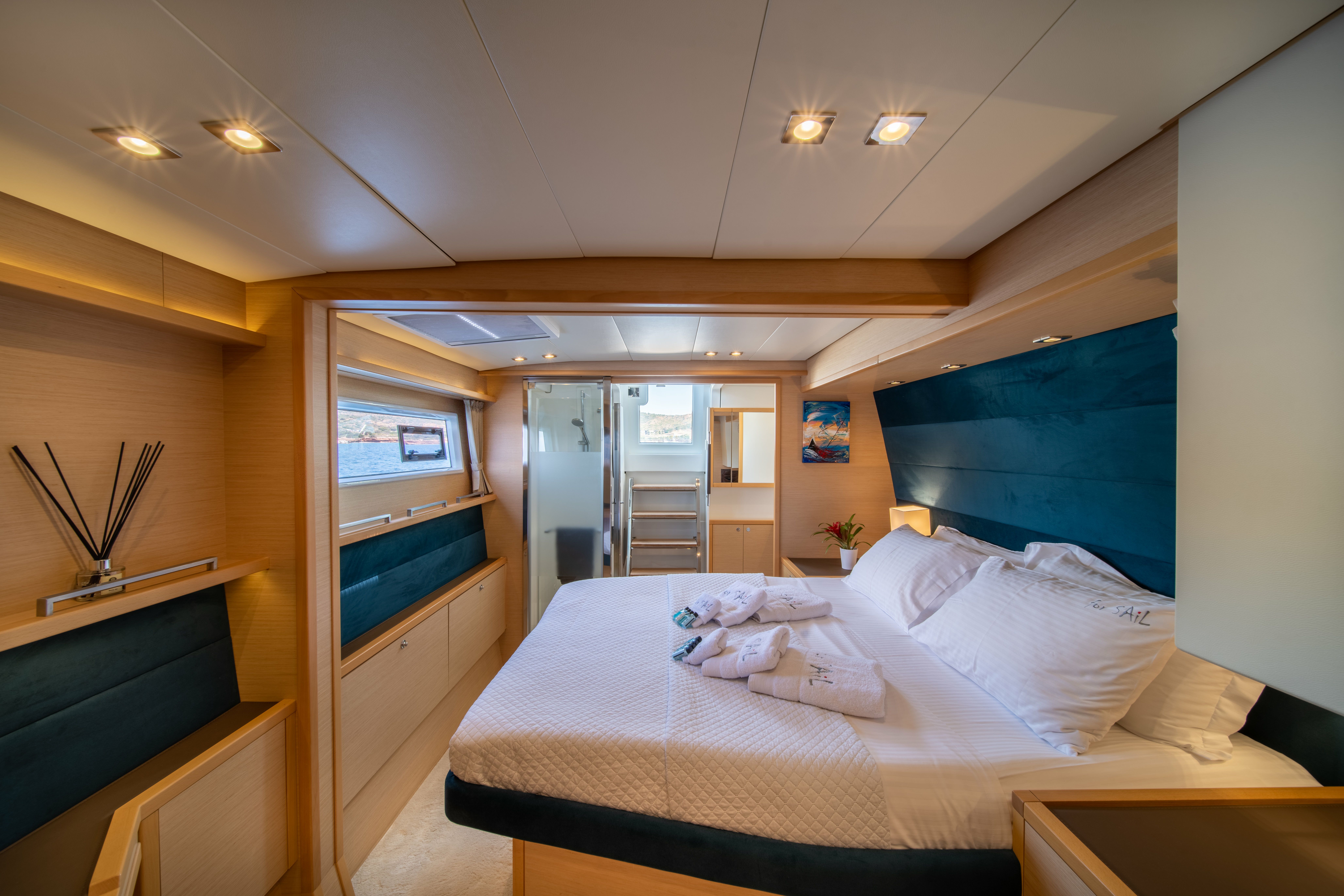 Lagoon 560 S2 | For Sail