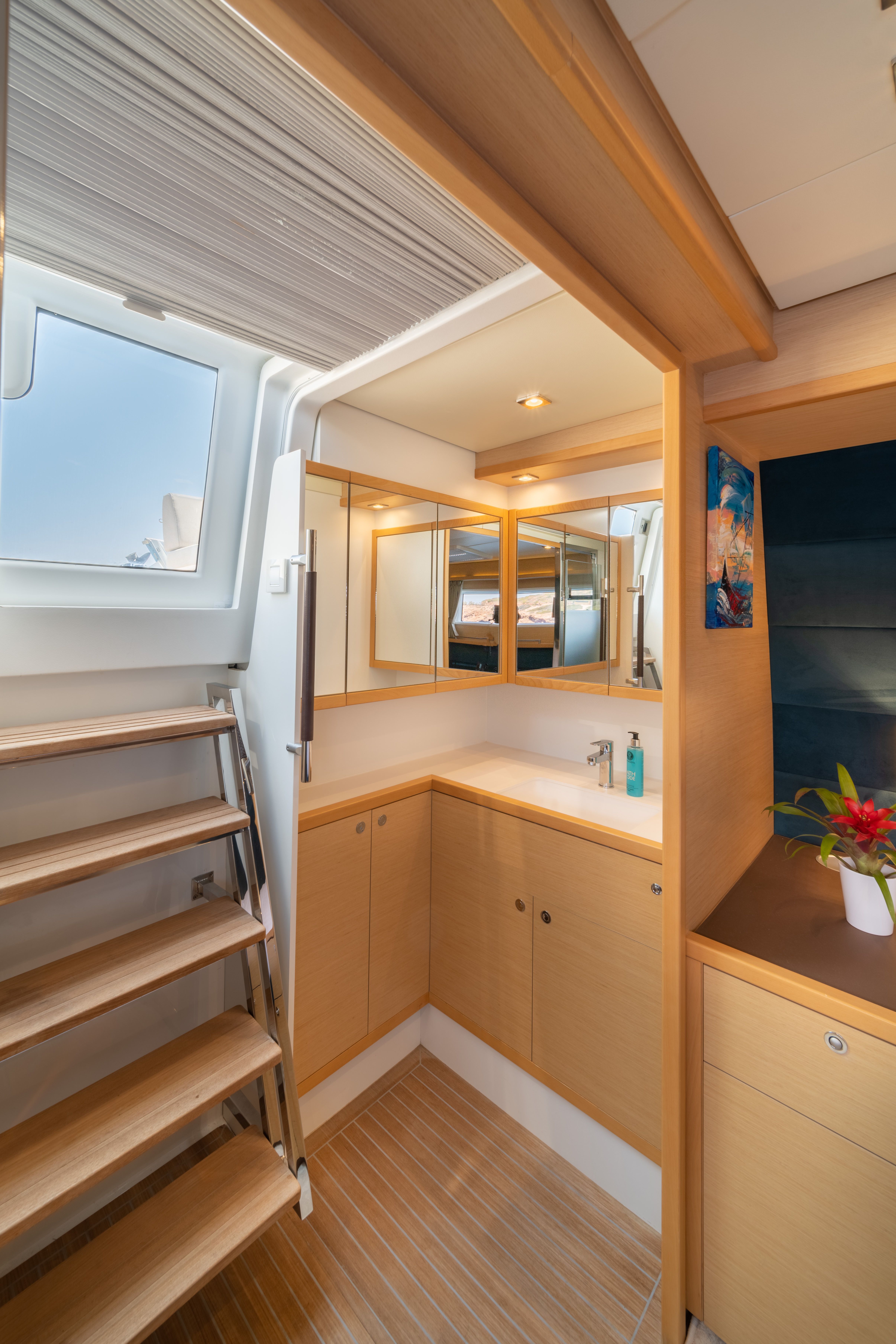 Lagoon 560 S2 | For Sail