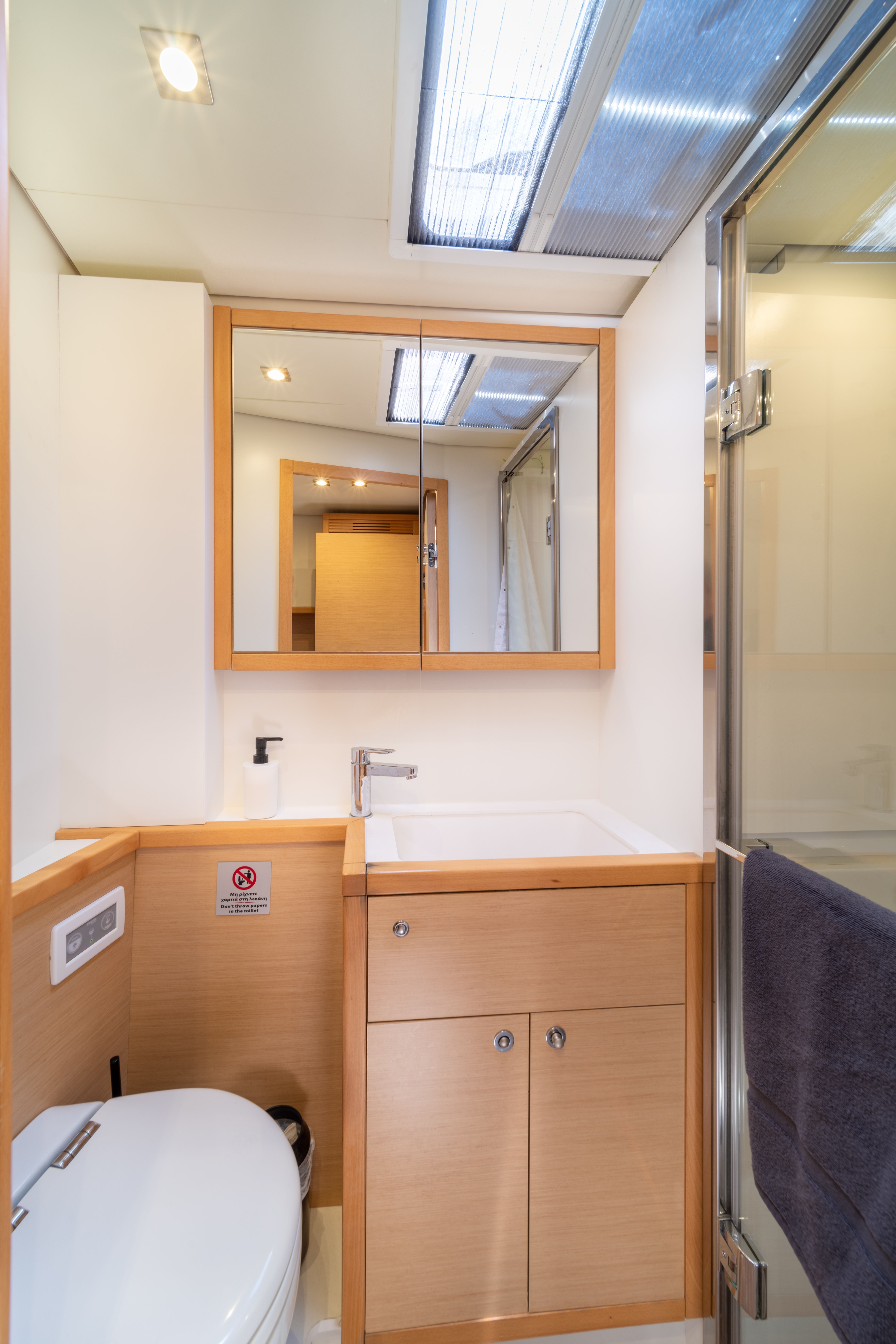 Lagoon 560 S2 | For Sail