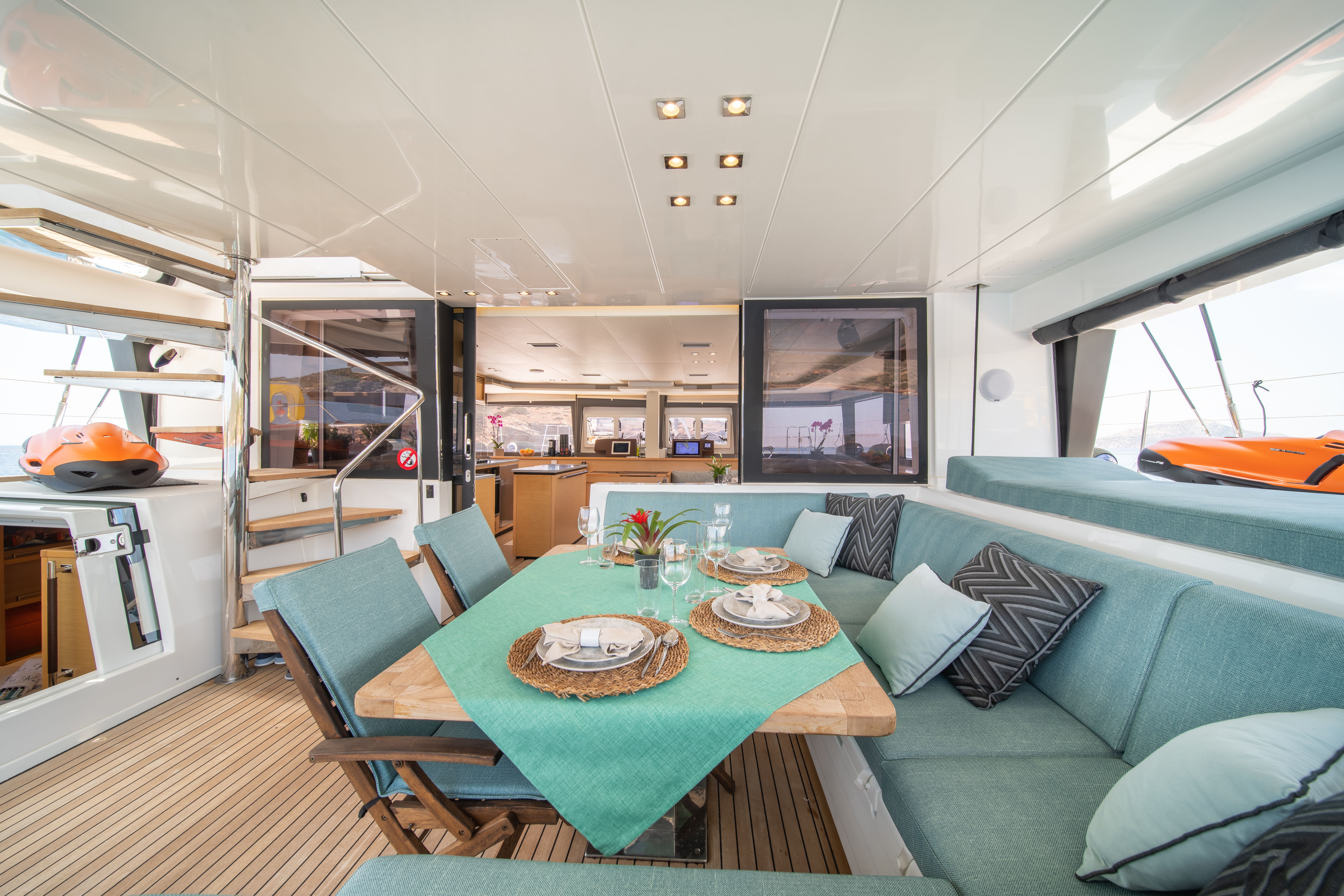 Lagoon 560 S2 | For Sail