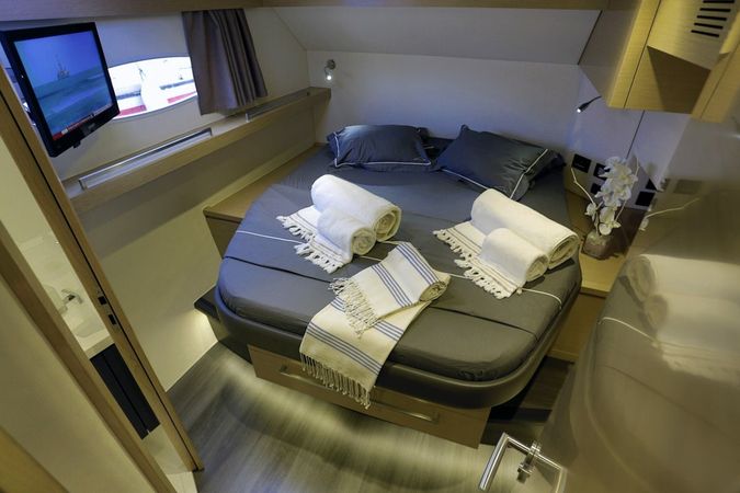 Fountaine Pajot Sanya 57 | HighJinks