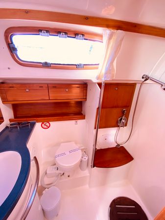 Bavaria Cruiser 46 | Enalia