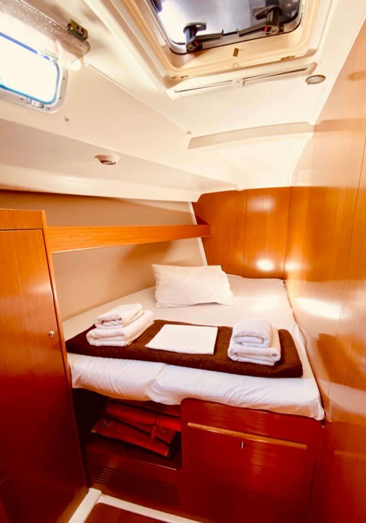 Beneteau Cyclades 50 | Christina