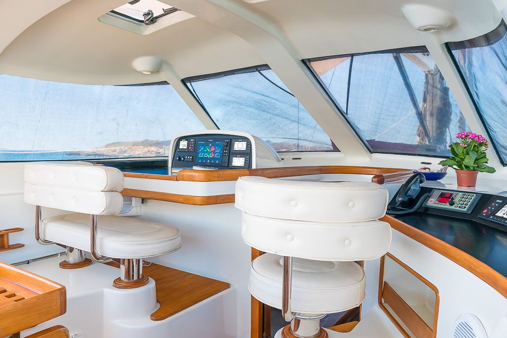 Pendennis 80 | Ocean Phoenix